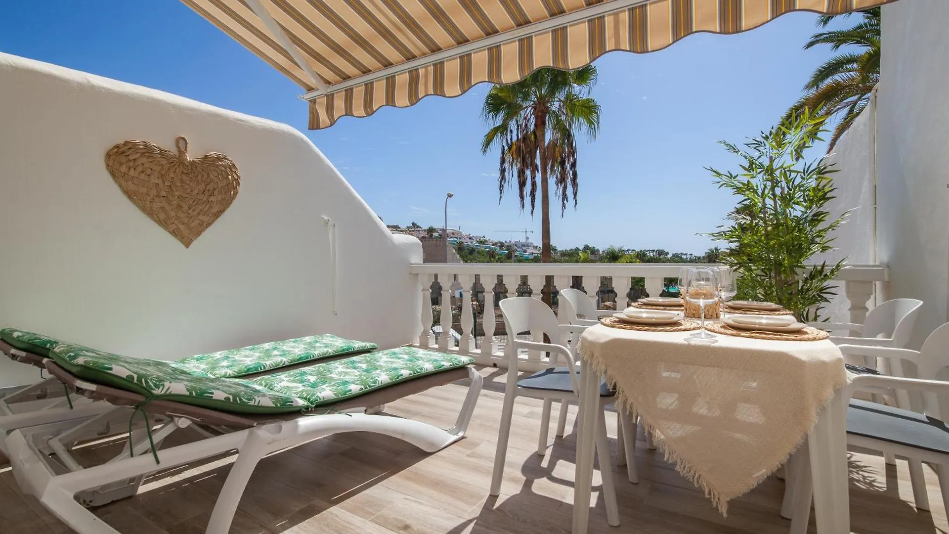 Apartment With Balcony - Sunny Holidays Tenerife Costa Adeje
